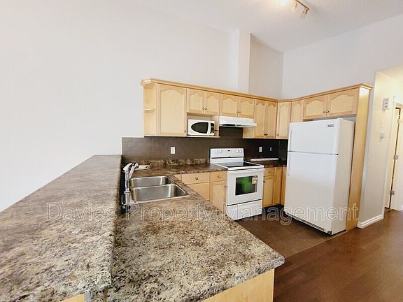 4th image of 10209 152nd St NW #1