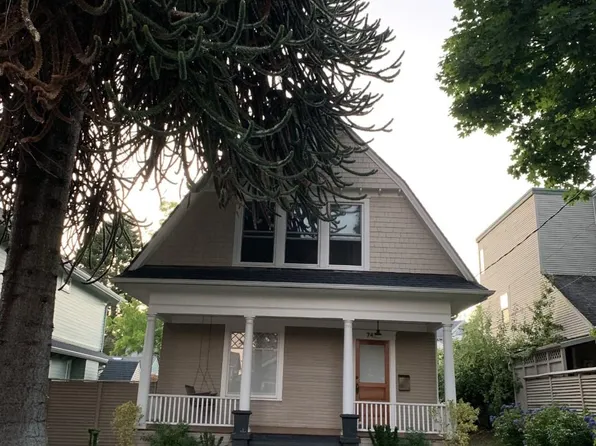 7421 Latona Ave NE, Seattle, WA 98115