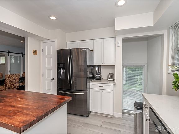 5th image of 3930 Wess Park Dr