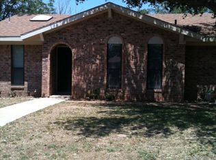 3318 Windsor Dr, Midland, TX 79707