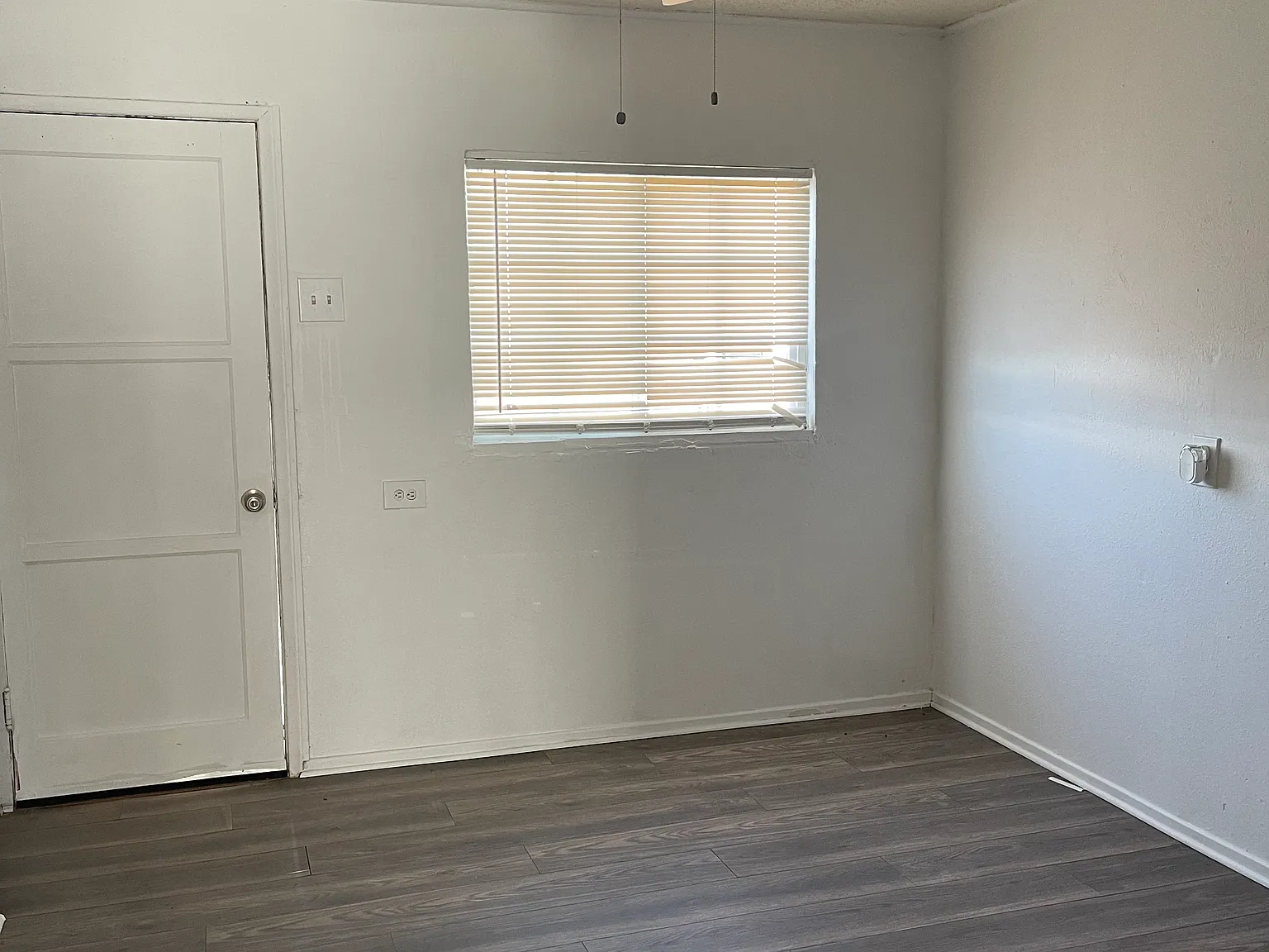 1 bed, 550 sqft, $1,200 — Photo 3