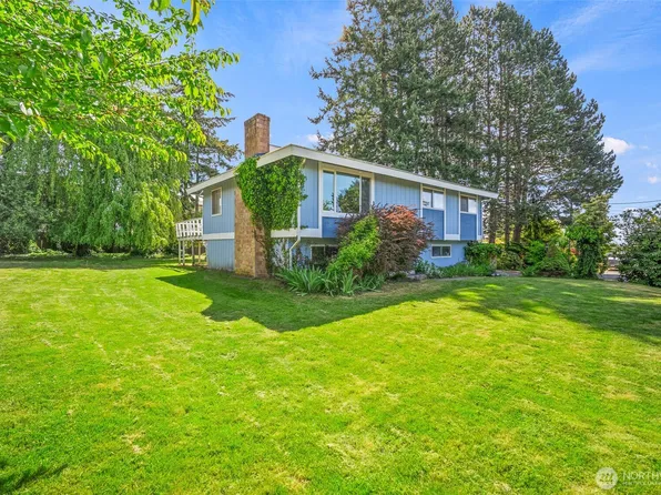 5860 Hawthorne Lane, Ferndale, WA 98248