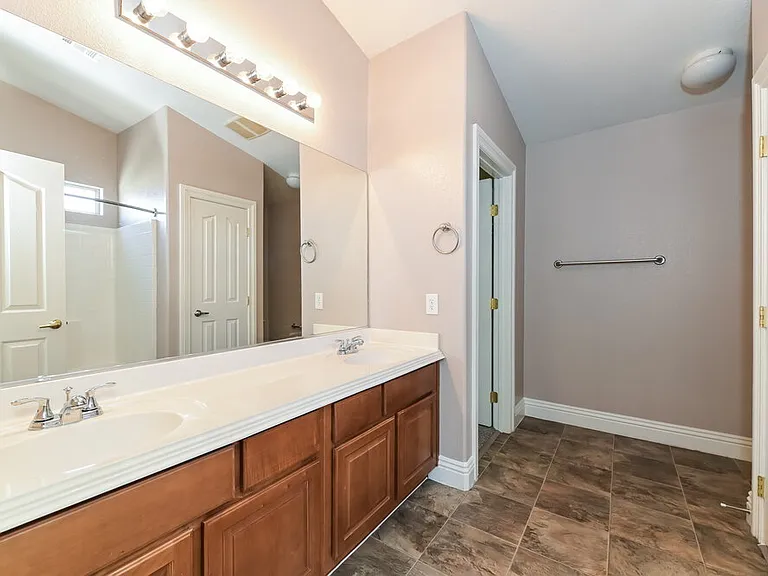 1748 Crow Creek Ave — Photo 12