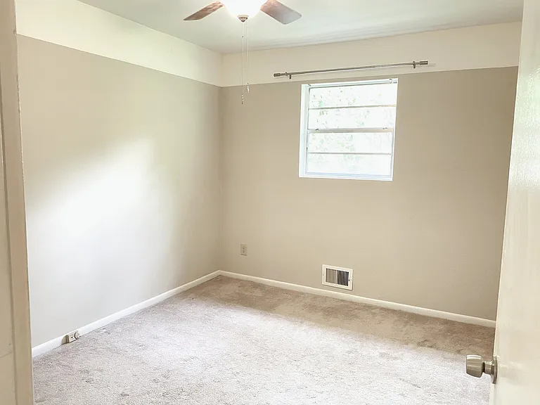 118 Greenwood Pl #D — Photo 23