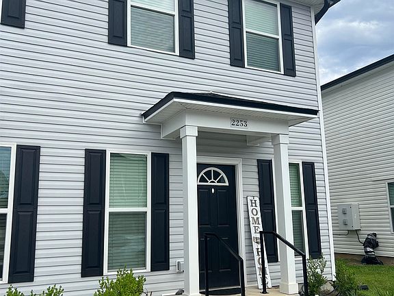 3rd image of 2253 Del Carmel Way