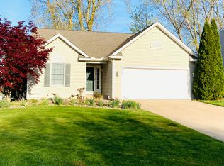 2925 Riley Ridge Rd, Holland, MI 49424