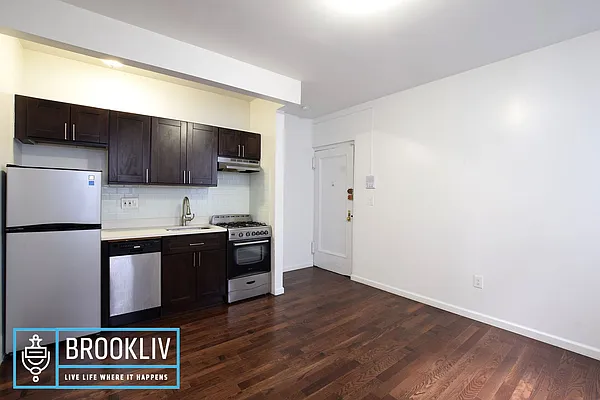 Rented by null | media 48