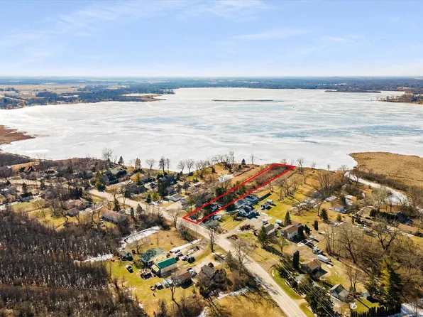 8216 East Wind Lake ROAD, Waterford, WI 53185
