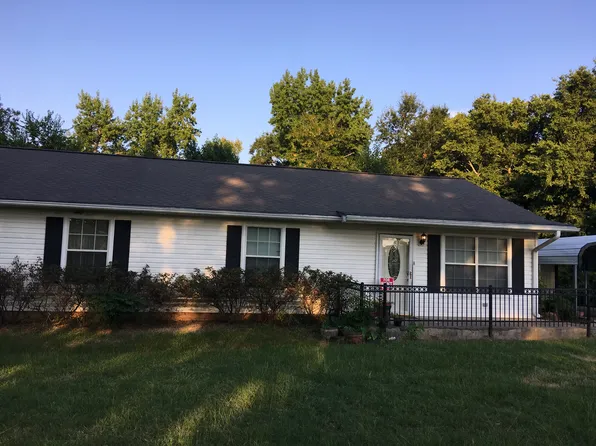 2415 Old Stone Rd, Kilgore, TX 75662