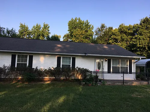 2415 Old Stone Rd Photo 1