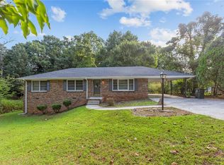 1834 Dogwood Rd, Snellville, GA 30078