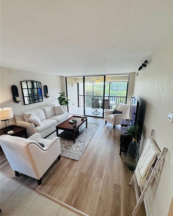 1st image of 4240 Steamboat Bnd APT 201