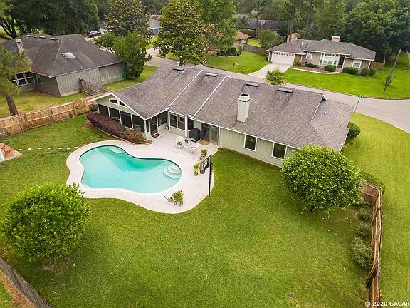 4th image of 7515 NW 36th Ave