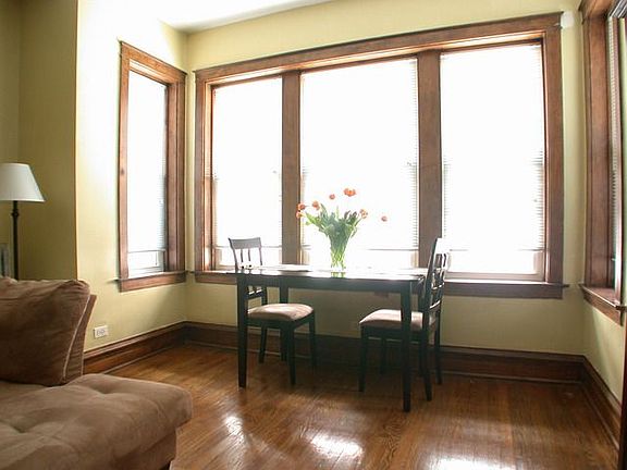 4th image of 4862 N Ashland Ave APT 1W