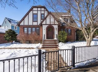 16 Richfield Rd, Arlington, MA 02474