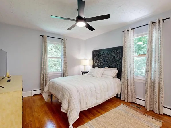(undisclosed Address), Hopewell, VA 23860