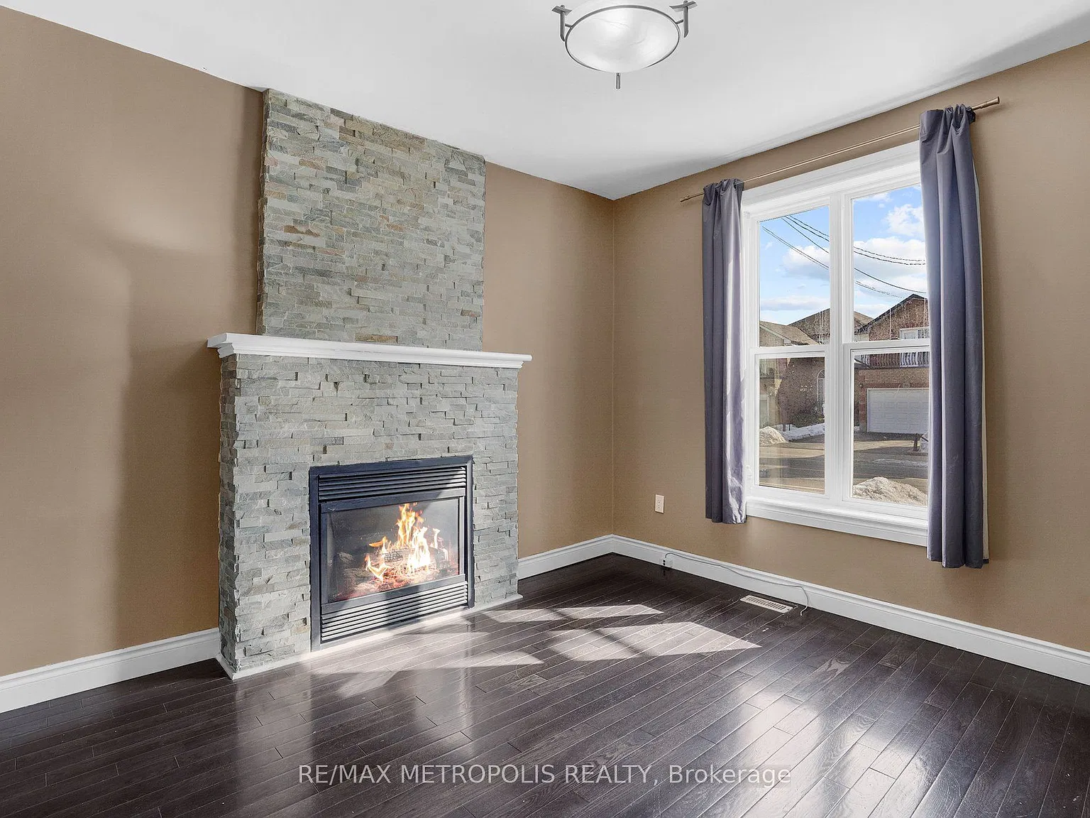 4 bed, $3,000 — Photo 2