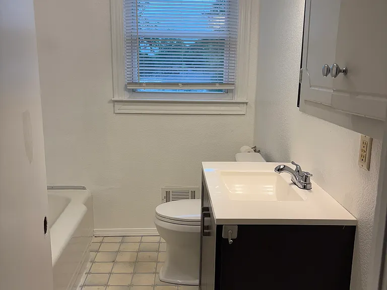 138 Duff Dr — Photo 13