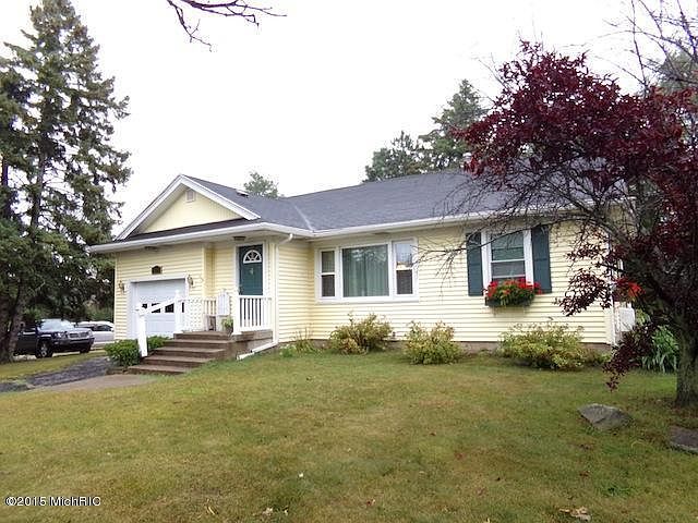 1st image of 5022 Breckenridge Dr NE