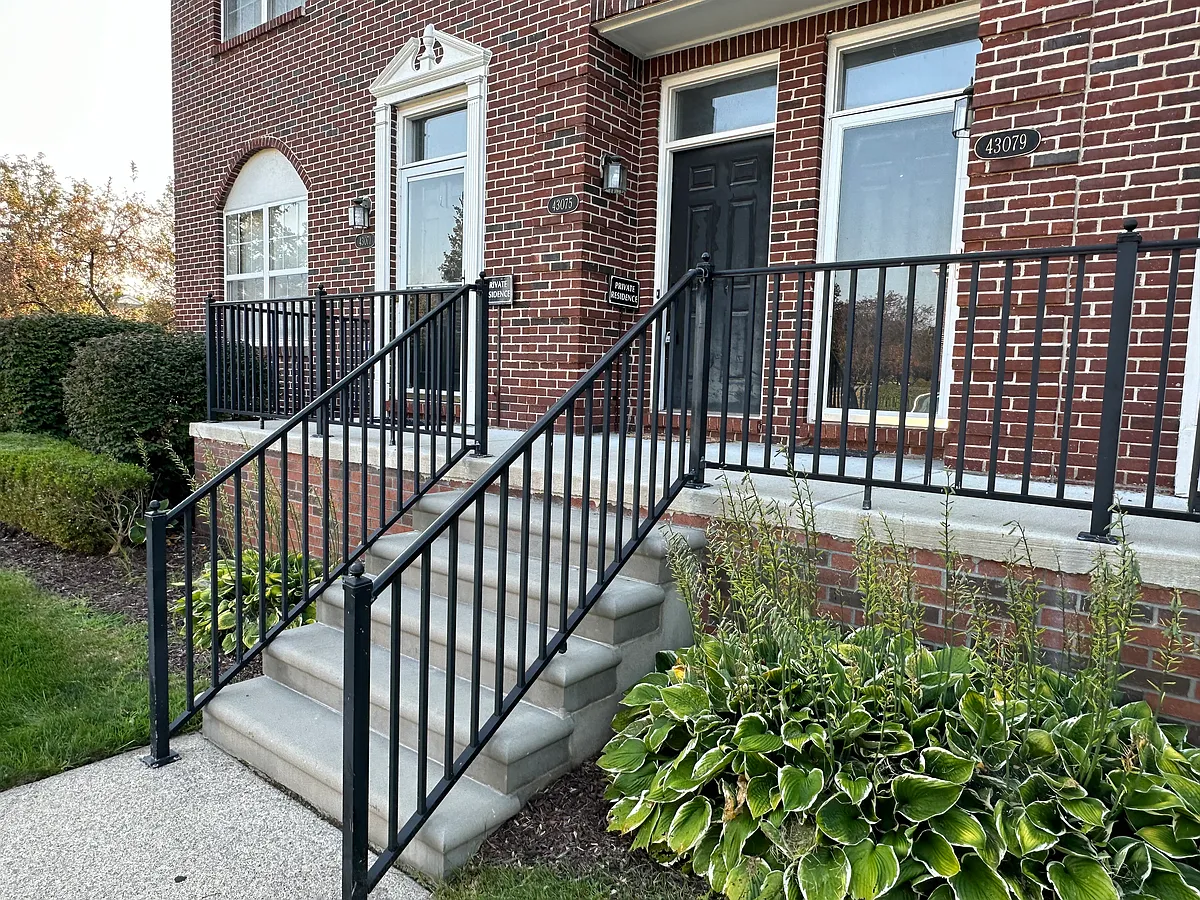 Building Photo - 43075 Strand Dr