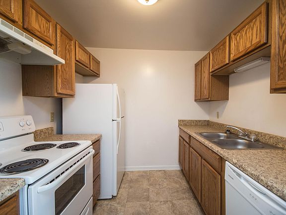 4th image of 501 Darby Ln APT 110