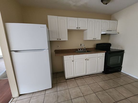 2nd image of 119 Blake St #301