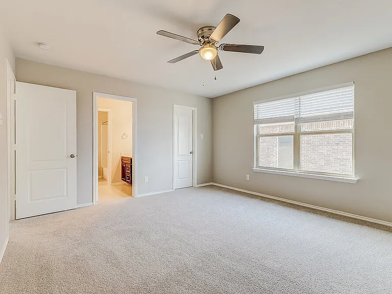 4208 Glen Abbey Dr — Photo 8