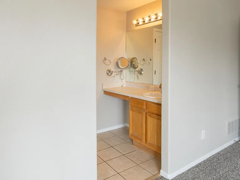 5711 Mesa Mountain Way — Photo 21