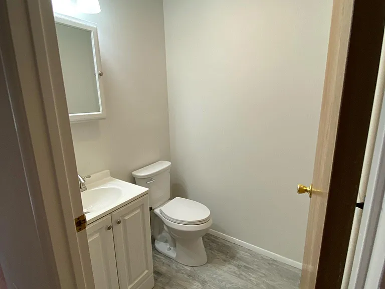 8 Booth Ct #B — Photo 9