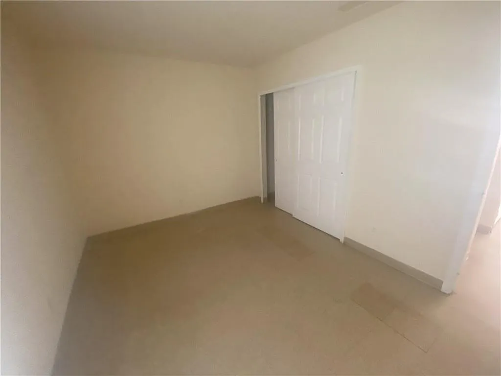 2 bed, 775 sqft, $1,100 — Photo 2