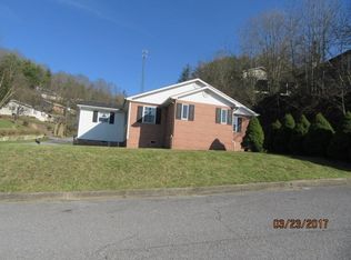 427 Buchanan St, Richlands, VA 24641