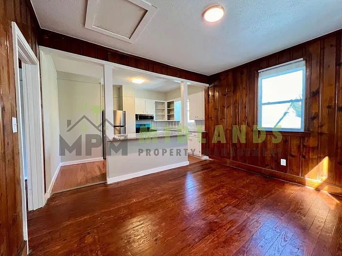 2326 Stark St #B — Photo 15