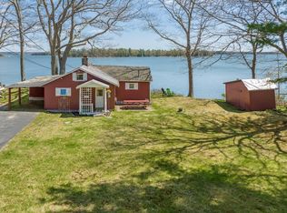 70 Maquoit Dr, Freeport, ME 04032