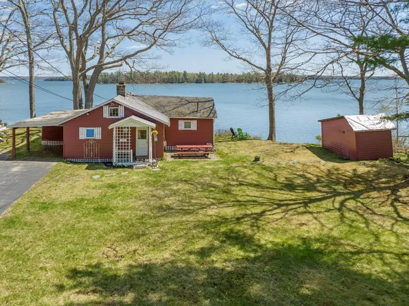 70 Maquoit Drive, Freeport, ME 04032