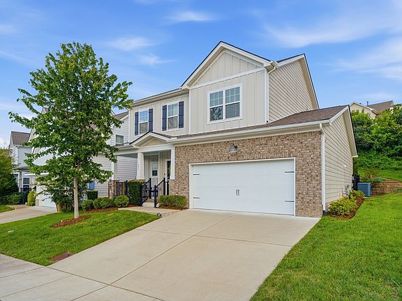 3rd image of 451 Red Sunset Ct