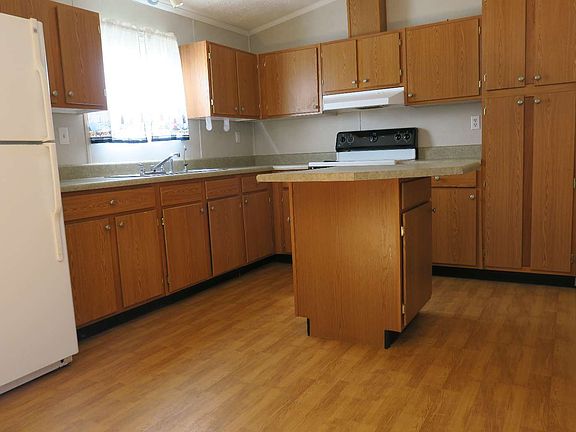 4th image of 2405 SW Brim St