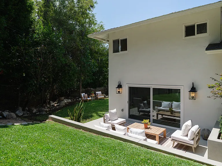 510 Foothill Ave — Photo 54