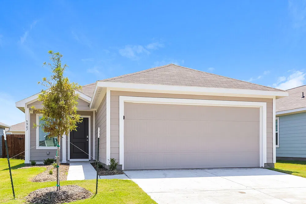3 bed, 2.0 bath, 1440 sqft, $1,680 — Photo 3