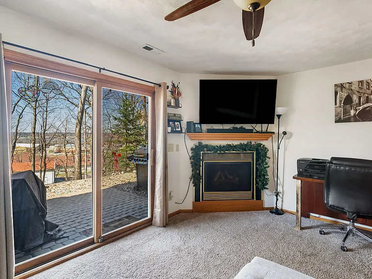 204 Quiet Creek Dr — Photo 6
