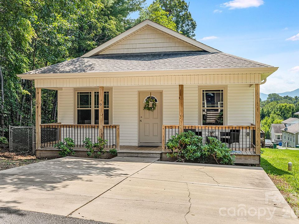 1st image of 9 Coralberry Dr