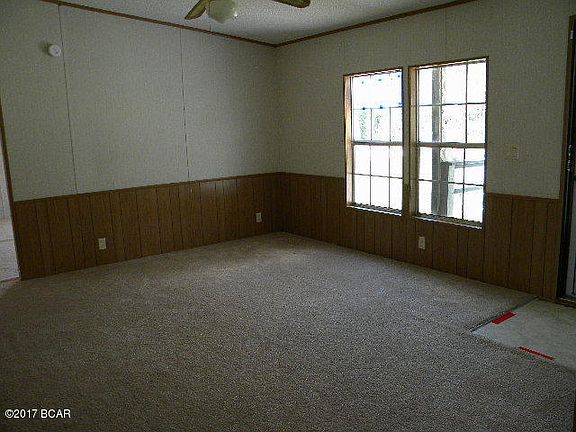 3rd image of 12120 Holly Ln