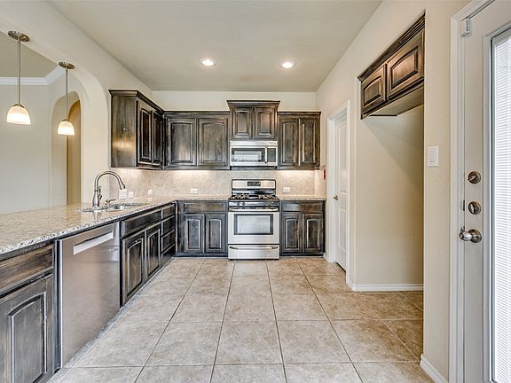 4th image of 6916 Cloudcroft Ln