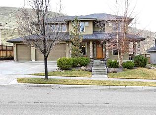 11827 N Humphreys Pl, Boise, ID 83714
