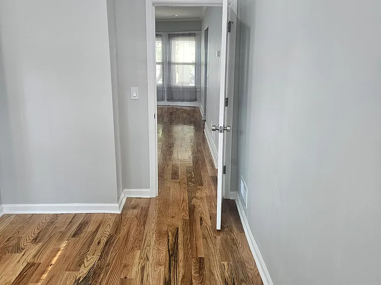 103-105 Weequahic Ave — Photo 10