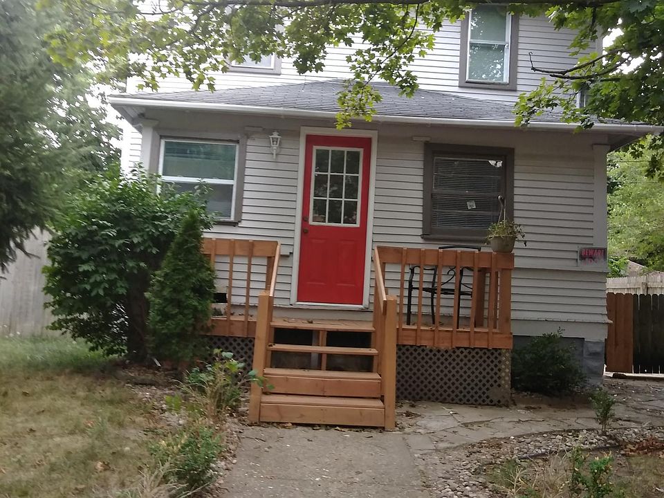 1st image of 1718 E Alcott St
