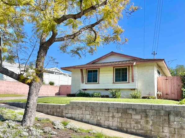 7947 San Carlos Dr, San Diego, CA 92119