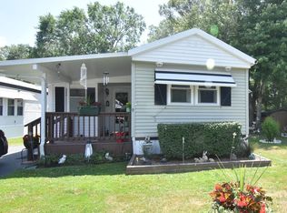 9 Clems Way, Acushnet, MA 02743