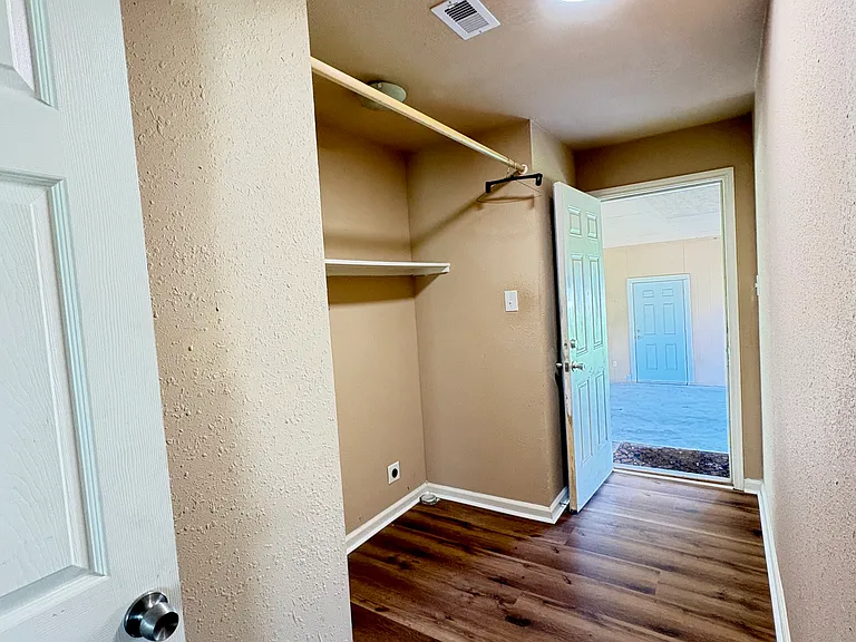 3310 Band Rd — Photo 23
