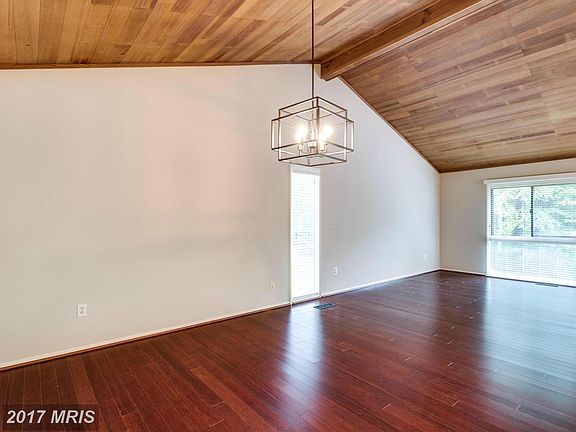 4th image of 8912 Footstep Ct