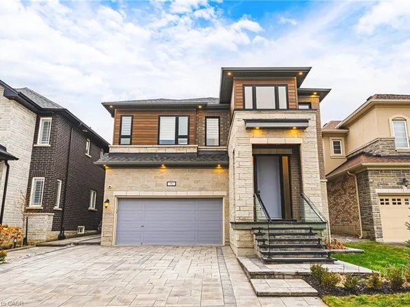 90 Robertson Rd, Hamilton, ON L9K 0H8